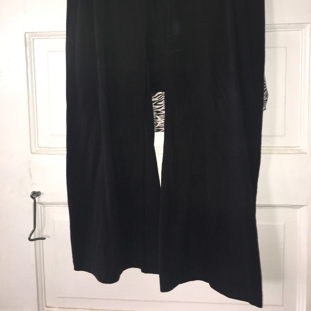 Basic zebra print yoga pants